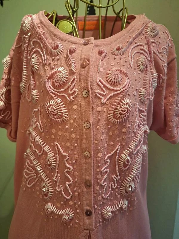 Vestido rosa y bordados de perlas – photo 3